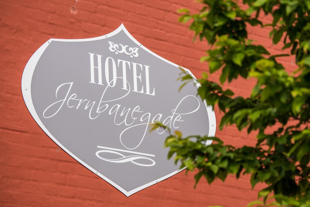 Hotel Jernbanegade Kibaek Bagian luar foto